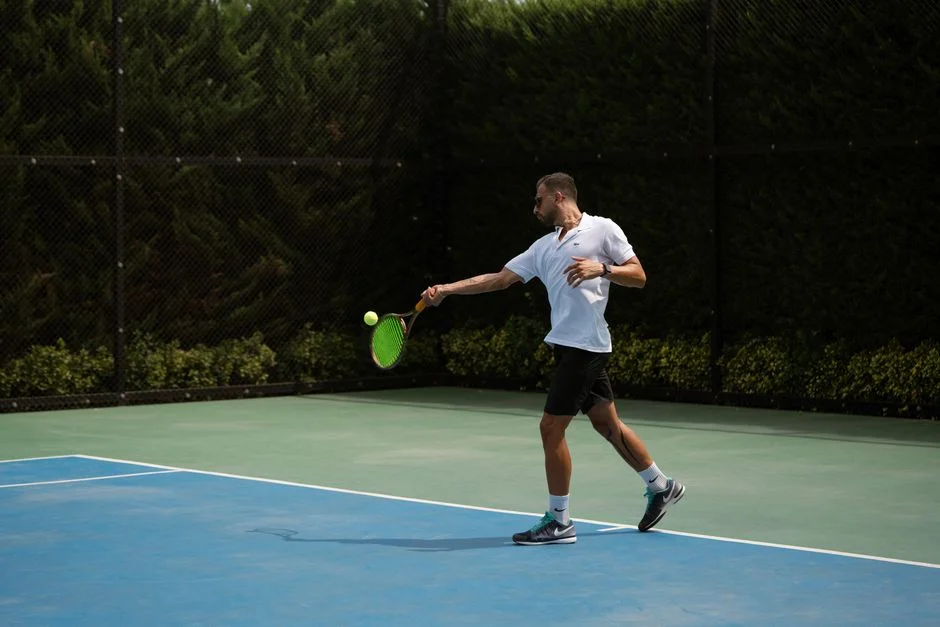 tennis forehand swing